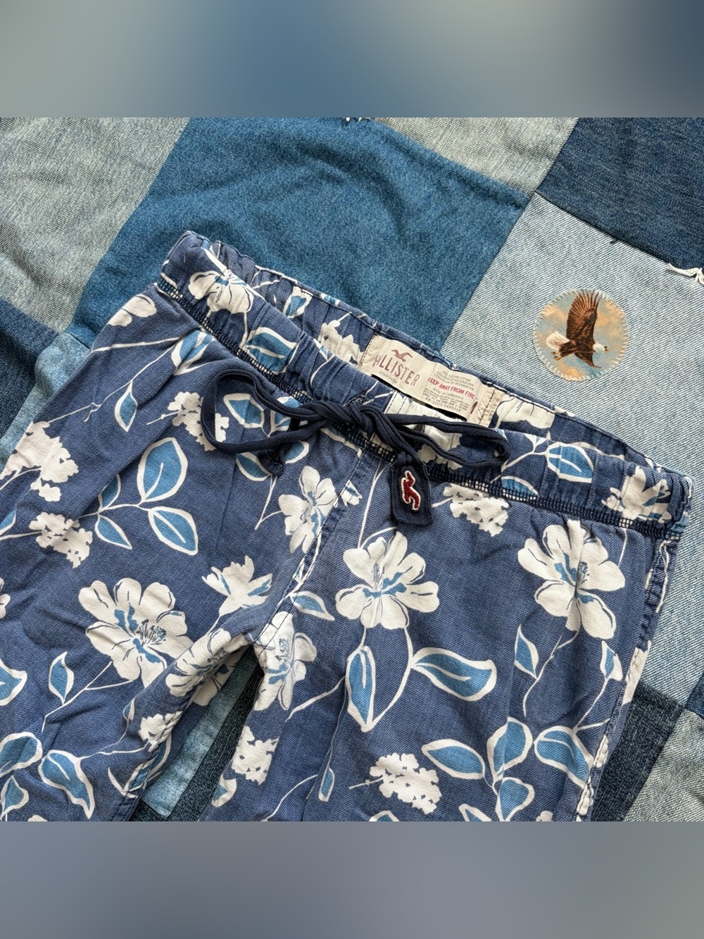 y2k hollister low rise blue floral pajama pants 2000s vintage wide leg size M